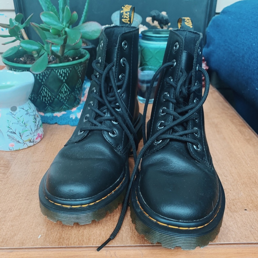 NEW Dr. Martens Luana Leather Combat in Black